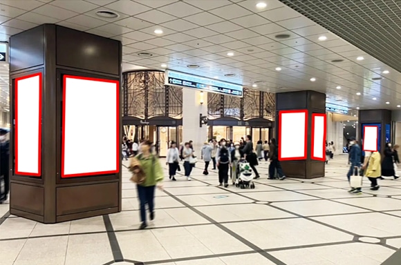 阪急 デジタルサイネージ百貨店前