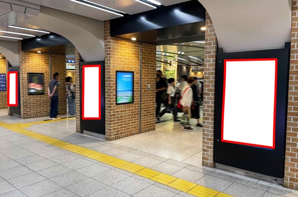 阪神 神戸三宮デジタルサイネージ